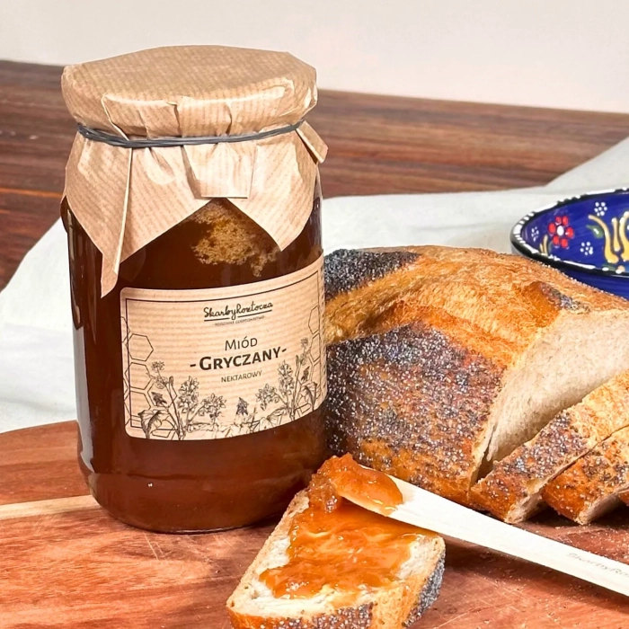 miod-gryczany-1000g-skarby-roztocza-produktowe-kwadrat-chleb.webp