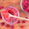 miel à la framboise grand pot texture cuillère