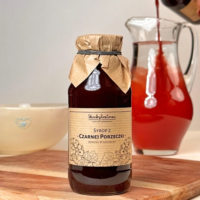 treasures of roztocze blackcurrant syrup product front square