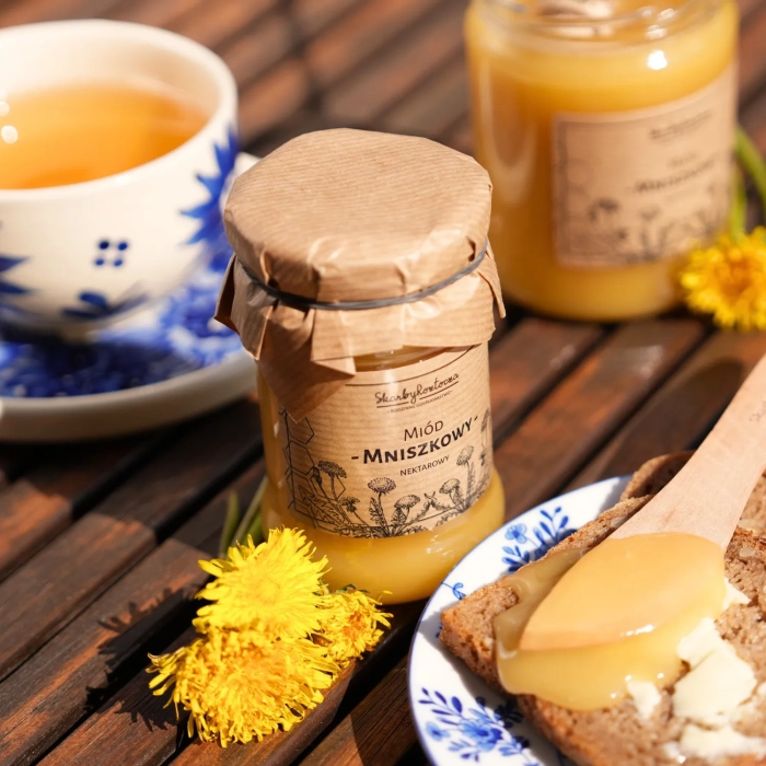 miel de pissenlit 370g skarby roztocza carré couteau petit déjeuner tartine au miel