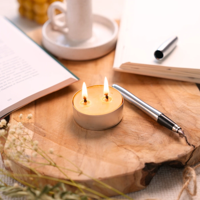 tealight-z-wosku-pszczelego-33g.webp